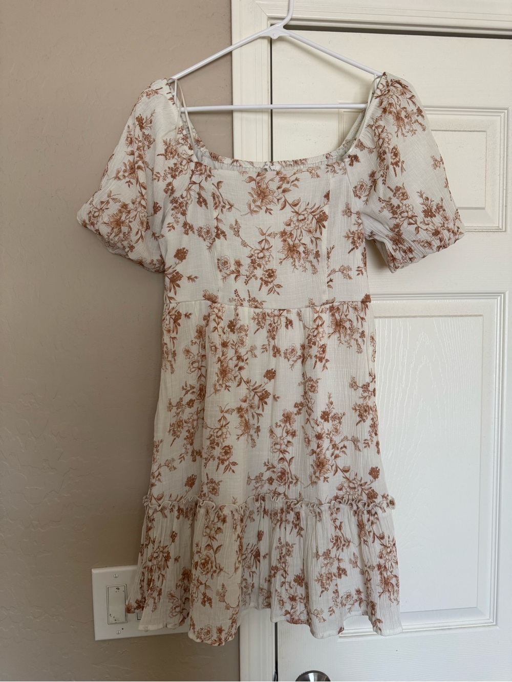 Cream Floral Puff Sleeve Mini Dress